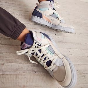 Puma Slipstream Mid Sneakers